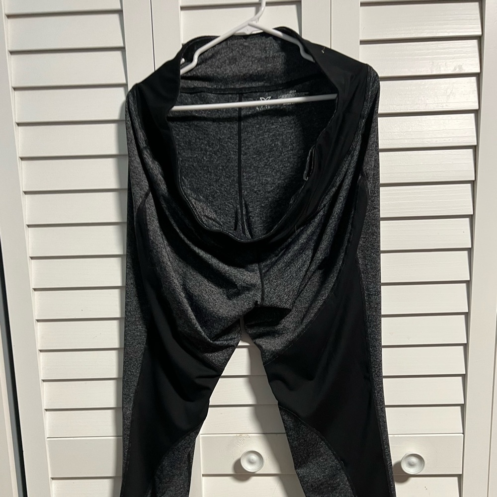 Livi -lane Bryant workout leggings worn once